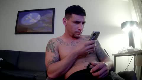 Snapshot of toomuchsmoke chatting on 02-19-25, 06:22 toomuchsmoke online show from 02-19-25, 06:22