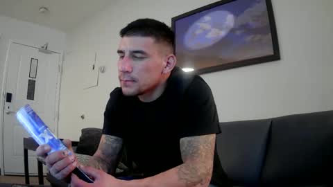 Snapshot of toomuchsmoke chatting on 03-01-25, 06:24 toomuchsmoke online show from 03-01-25, 06:24