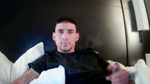 Snapshot of toomuchsmoke chatting on 03-02-25, 01:05 toomuchsmoke online show from 03-02-25, 01:05