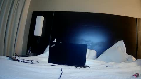 Snapshot of toomuchsmoke chatting on 03-09-25, 12:09 toomuchsmoke online show from 03-09-25, 12:09