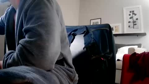 Snapshot of toomuchsmoke chatting on 10-06-25, 03:59 toomuchsmoke online show from 10-06-25, 03:59