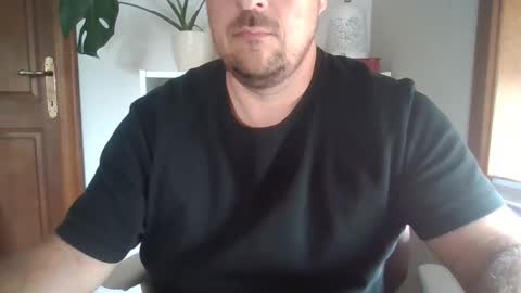 Snapshot of tophunk84 chatting on 05-31-26, 10:44 tophunk84 online show from 05-31-26, 10:44