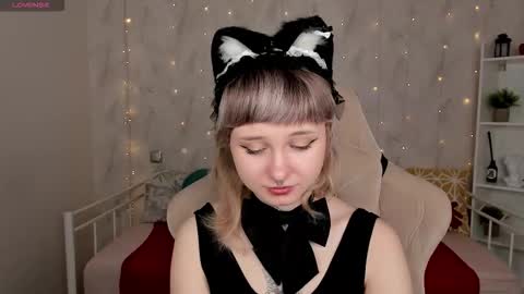 Tori online show from 02-06-26, 12:26