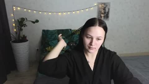 Snapshot of tori_sweet_tori chatting on 06-09-26, 01:28 Tori online show from 06-09-26, 01:28
