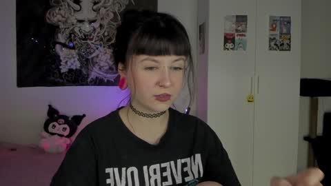 your personal gothic girl check it    online show from 01-20-25, 09:32