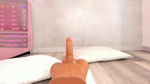 Tori  online show from 02-21-25, 12:49