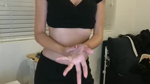 Tori Ryann online show from 12-30-24, 07:15