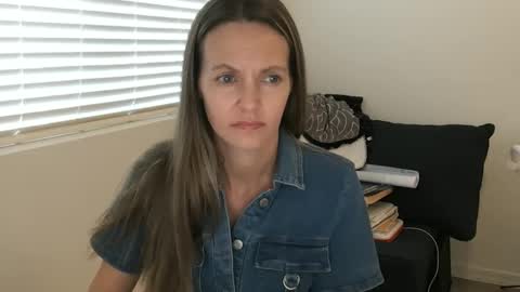 Tori Ryann online show from 02-15-25, 11:03