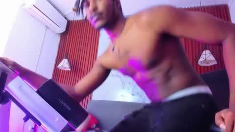 Snapshot of tory_bbc chatting on 11-28-25, 08:55 Torybigdick online show from 11-28-25, 08:55