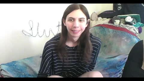 Luna online show from 05-04-26, 08:49