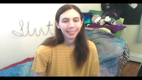 Luna online show from 05-17-26, 01:36