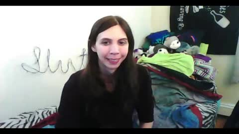 Luna online show from 05-25-26, 04:07