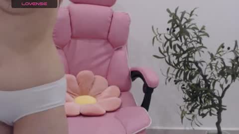 Angelina online show from 12-19-25, 01:56