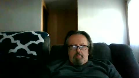 Snapshot of touchit9923 chatting on 10-01-25, 03:29 jim online show from 10-01-25, 03:29
