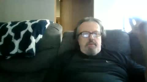 Snapshot of touchit9923 chatting on 10-03-25, 06:49 jim online show from 10-03-25, 06:49