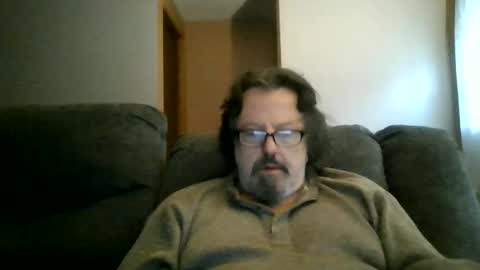 Snapshot of touchit9923 chatting on 10-14-25, 12:17 jim online show from 10-14-25, 12:17