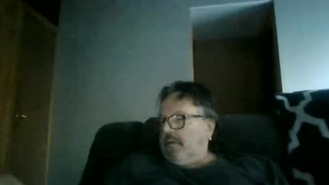 Snapshot of touchit9923 chatting on 10-21-25, 12:28 jim online show from 10-21-25, 12:28