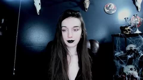 Snapshot of toxicdomme chatting on 12-22-25, 07:22 toxicdomme online show from 12-22-25, 07:22