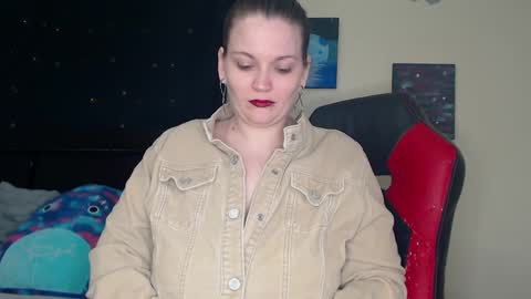 Lilly Miss Mistress Goddess Maam Queen Boss online show from 01-01-25, 09:17