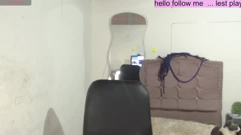 Snapshot of toxxxic_cams chatting on 12-31-24, 05:00 toxca69 online show from 12-31-24, 05:00