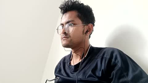 Snapshot of toy_sweet chatting on 01-03-25, 03:01 Xander online show from 01-03-25, 03:01