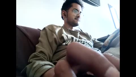 Snapshot of toy_sweet chatting on 02-21-25, 09:00 Xander online show from 02-21-25, 09:00