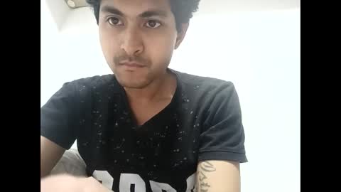 Snapshot of toy_sweet chatting on 04-06-26, 02:09 Xander online show from 04-06-26, 02:09