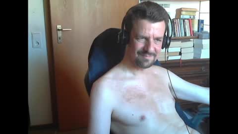 Snapshot of tpraazrd chatting on 08-01-26, 10:58 tpraazrd online show from 08-01-26, 10:58