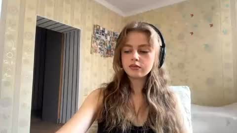 Snapshot of traceehuisenga chatting on 07-24-26, 10:13 Liv 1st day online show from 07-24-26, 10:13