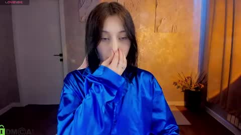 tracey_gill online show from 06-10-26, 09:08