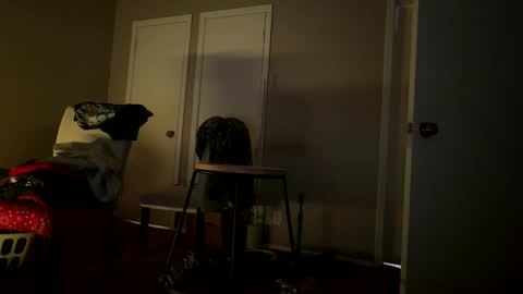 Snapshot of trancemaster90900 chatting on 01-15-26, 10:31 Fembttom online show from 01-15-26, 10:31