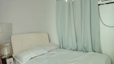 Snapshot of tranene_jian chatting on 05-21-26, 04:30 JIAN online show from 05-21-26, 04:30