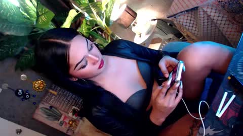 CLEOPATHRA online show from 12-11-24, 12:23