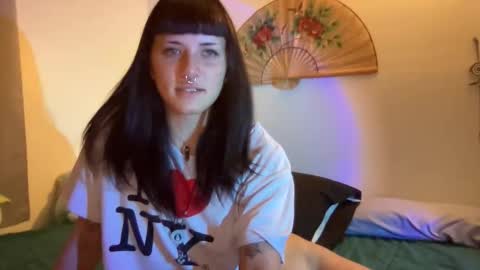 Snapshot of transinmourning chatting on 11-10-25, 03:49 DD online show from 11-10-25, 03:49