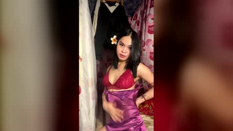 ARA CASTRO online show from 05-05-26, 02:36