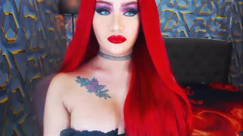 Snapshot of transplayfullolivia chatting on 12-21-24, 01:58 KYLIE BELLA TS online show from 12-21-24, 01:58