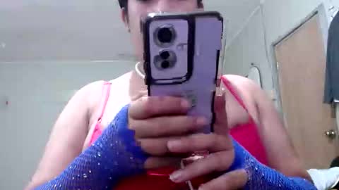 travelergirl online show from 05-31-26, 05:53