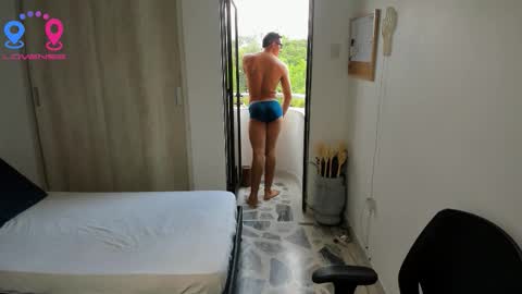 travis bakerr online show from 11-23-25, 09:25