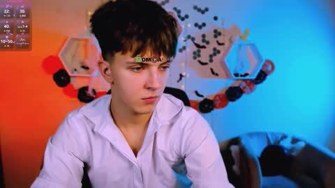 Travis online show from 11-02-25, 07:49