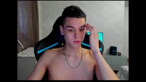 Snapshot of travisrivas chatting on 03-04-25, 01:06 travisrivas online show from 03-04-25, 01:06