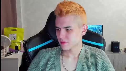 Snapshot of travisrivas chatting on 03-05-25, 07:49 travisrivas online show from 03-05-25, 07:49