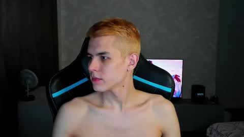 Snapshot of travisrivas chatting on 03-08-25, 03:13 travisrivas online show from 03-08-25, 03:13