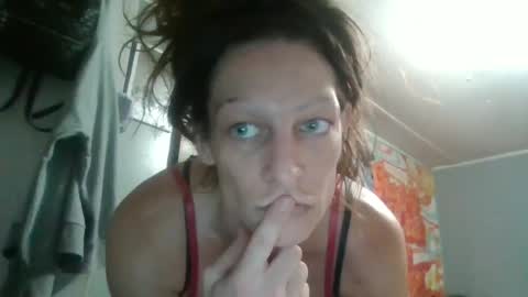 trazlicious2469 online show from 06-12-26, 05:23