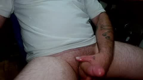 Snapshot of treasured_trash chatting on 05-15-26, 06:04 Dilly Dally online show from 05-15-26, 06:04