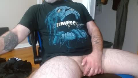 Snapshot of treasured_trash chatting on 06-05-26, 05:18 Dilly Dally online show from 06-05-26, 05:18