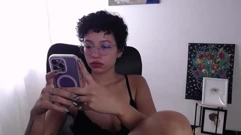 Emily online show from 10-27-25, 06:12