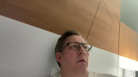 Snapshot of treborinthesky chatting on 06-25-26, 06:40 treborinthesky online show from 06-25-26, 06:40