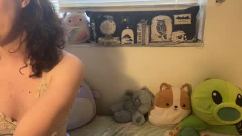 treecups online show from 05-04-26, 03:41