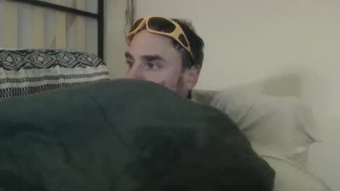 TreeHugger queer online show from 11-13-25, 04:11