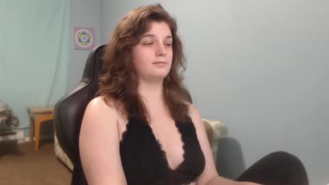 TreeJeanne online show from 02-23-25, 01:10